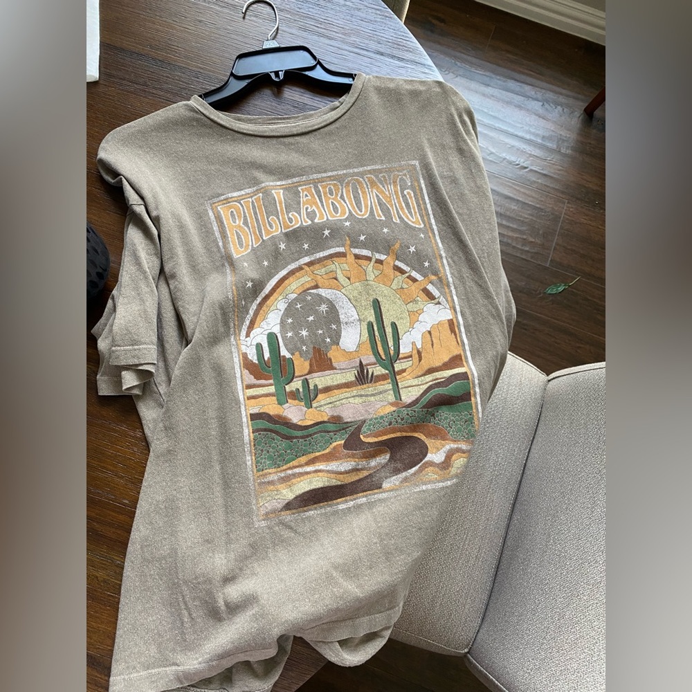 Billabong tshirt